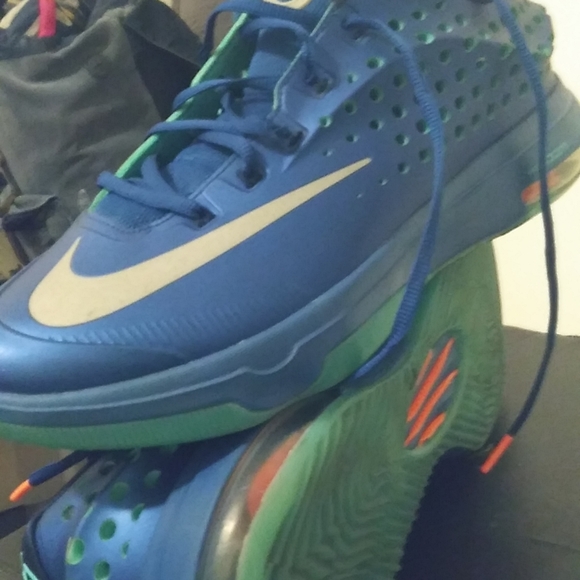 Nike KD Zooms - Picture 6 of 7